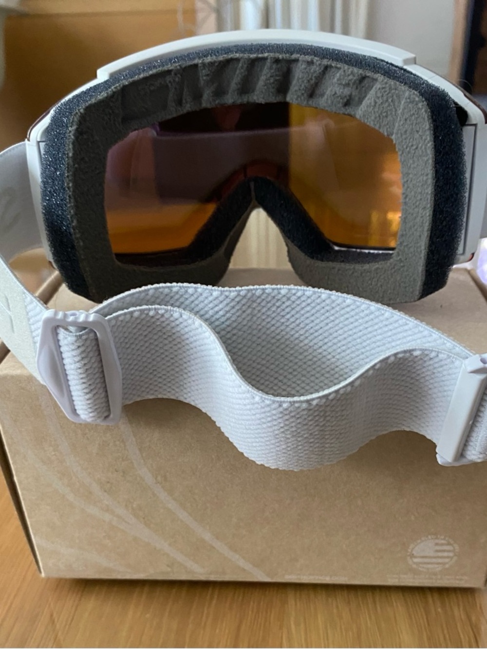 SMITH | Goggles | Squad w/ChromaPop Lens | White Vapor | Medium | Unisex - Picture 5 of 11